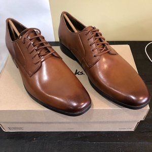 CLARKS Men's Size 11 M Conwell Plain Oxford in Tan Leather NIB